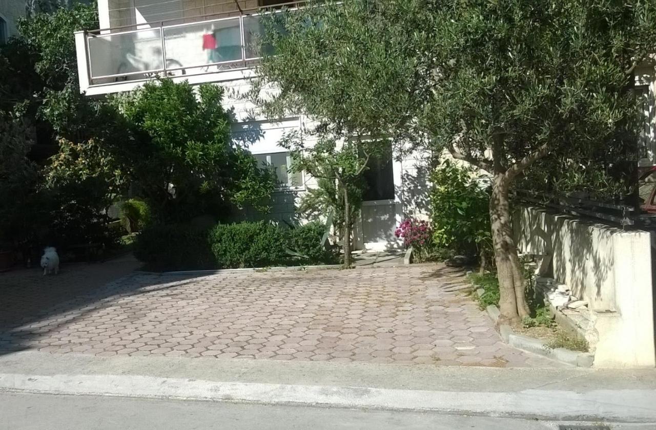 Apartman Renata Omis Bagian luar foto
